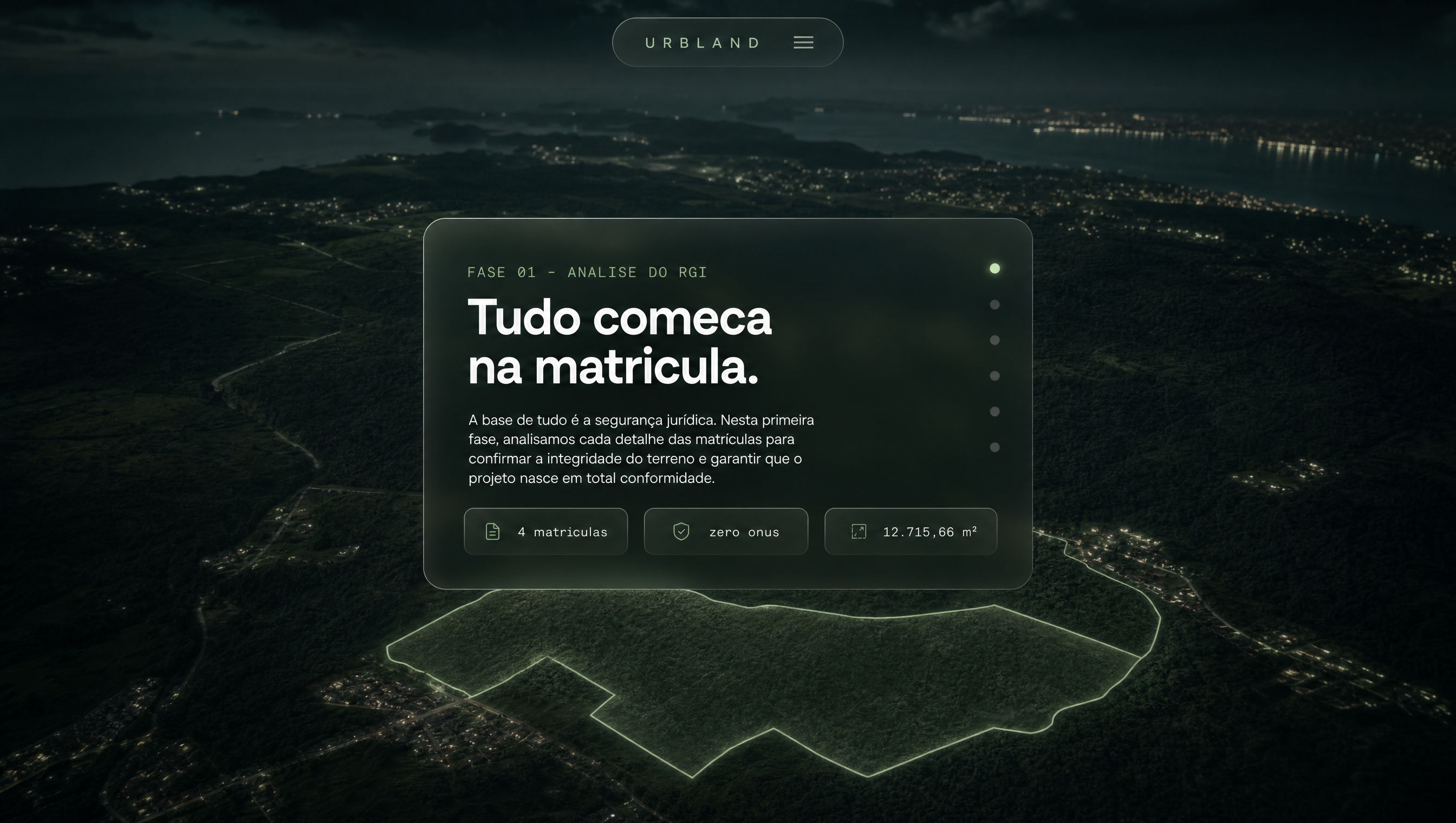 Comp Glass C — sequência de sobrevoo dramático do terreno entre nuvens